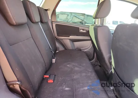 2010 Suzuki Sx4 z USA, uszkodzony, nr VIN JS2YB5A34A6300938